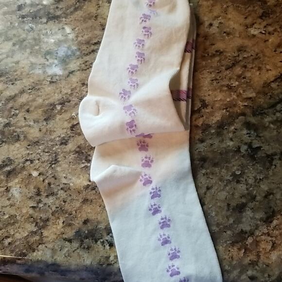 Official AKC Ivory Pug Socks - Picture 4 of 7